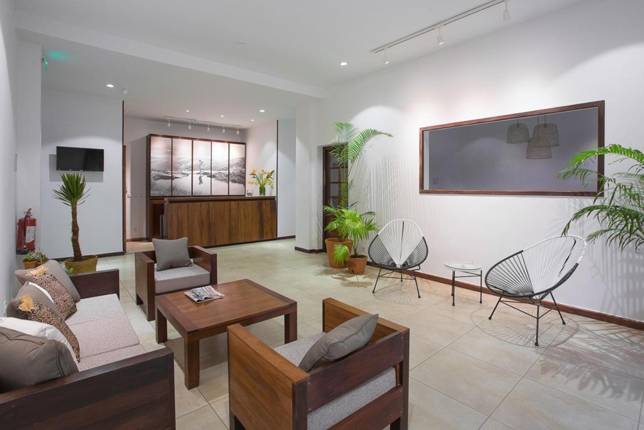 Tsanga Tsanga Hotel アンタナナリボ エクステリア 写真